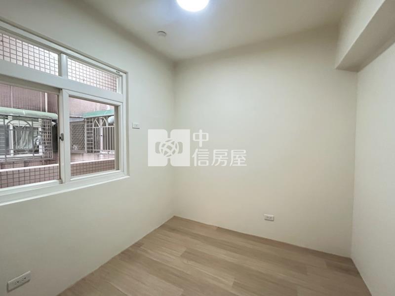 比佛利紐約低總價精美2+1房房屋室內格局與周邊環境