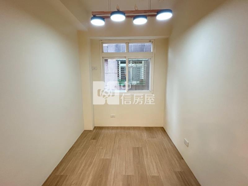 比佛利紐約低總價精美2+1房房屋室內格局與周邊環境
