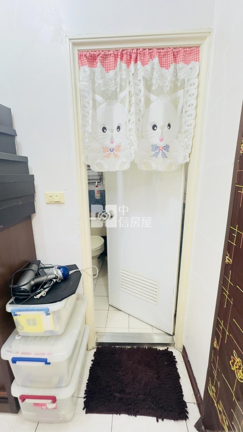 新坡稀有大四房車疊層美別墅房屋室內格局與周邊環境