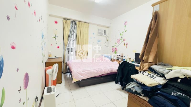 新坡稀有大四房車疊層美別墅房屋室內格局與周邊環境