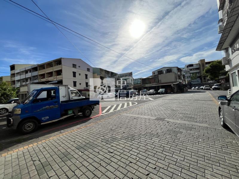 南區新興國中電梯套房房屋室內格局與周邊環境