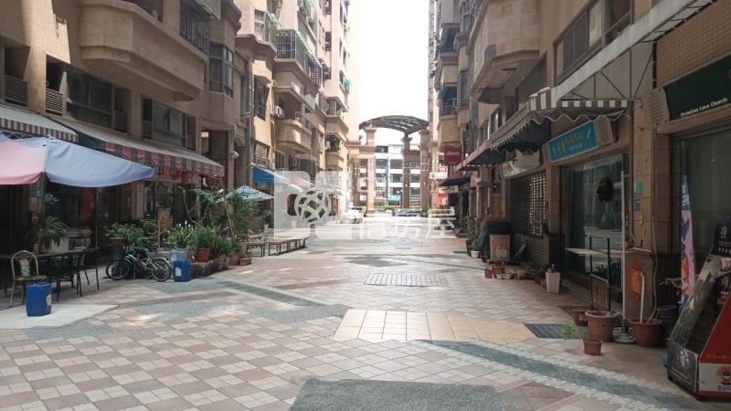 長億城店舖+車位房屋室內格局與周邊環境