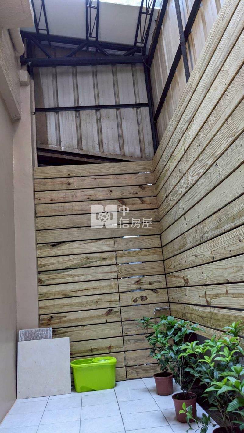 梅亭東街全新整理透店房屋室內格局與周邊環境