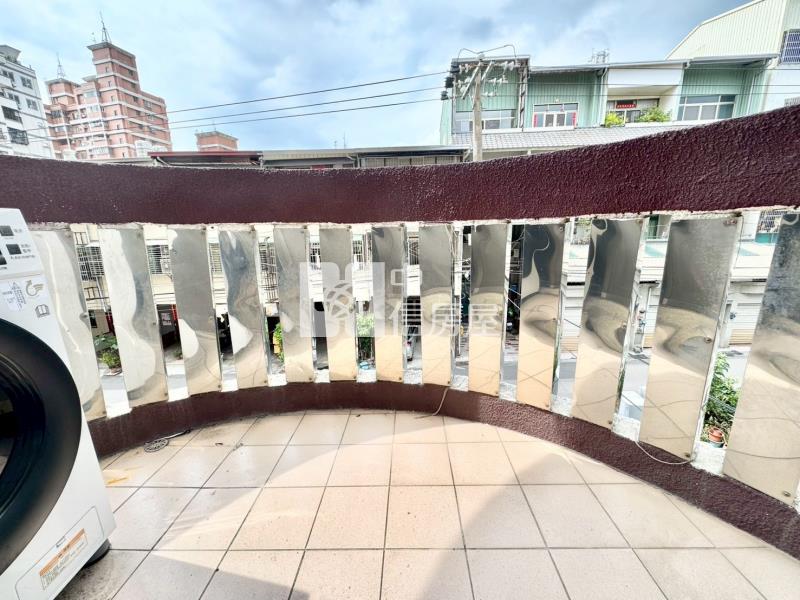 軍和街收租高投報8套房房屋室內格局與周邊環境