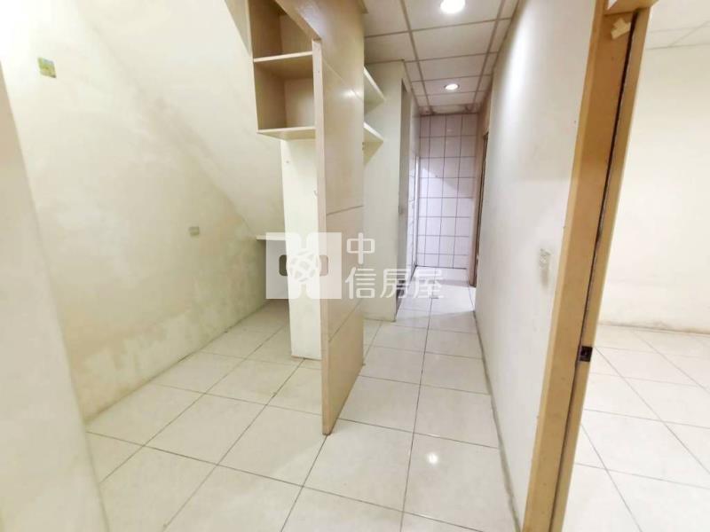 龍岡路康貝特旁低總價透天(中信卓越團隊)房屋室內格局與周邊環境