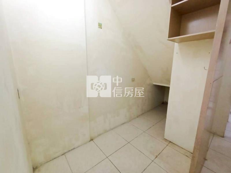 龍岡路康貝特旁低總價透天(中信卓越團隊)房屋室內格局與周邊環境