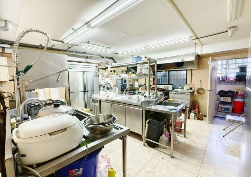 龍安特區電梯大坪數商辦房屋室內格局與周邊環境