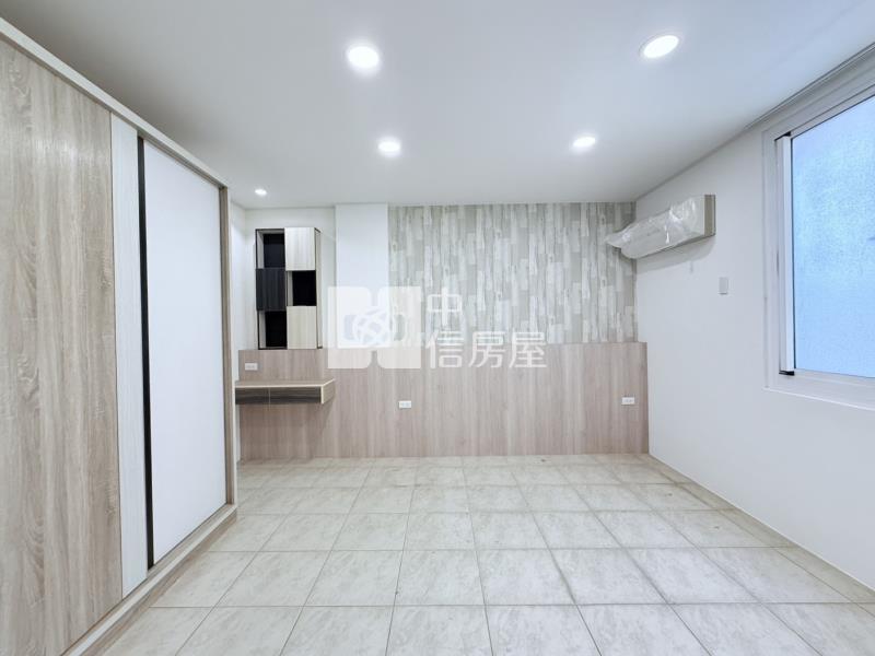 大港國小店住合一透天房屋室內格局與周邊環境