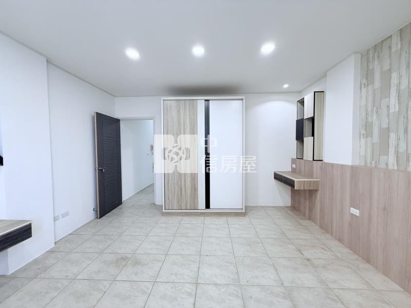大港國小店住合一透天房屋室內格局與周邊環境