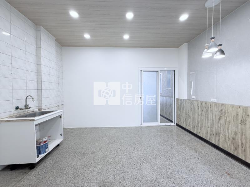 大港國小店住合一透天房屋室內格局與周邊環境