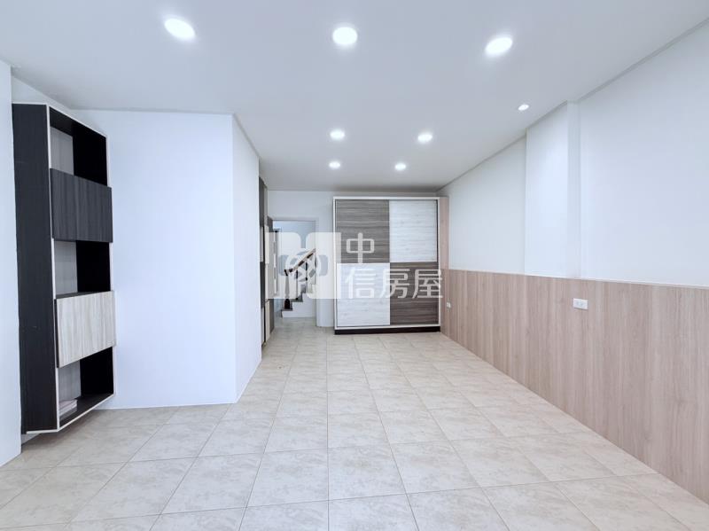 大港國小店住合一透天房屋室內格局與周邊環境
