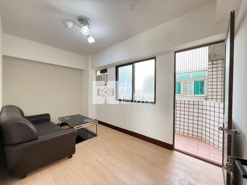 龍岡錢櫃大樓美裝三房房屋室內格局與周邊環境