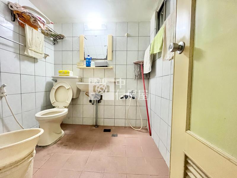 崇倫國中稀有孝親透天房屋室內格局與周邊環境