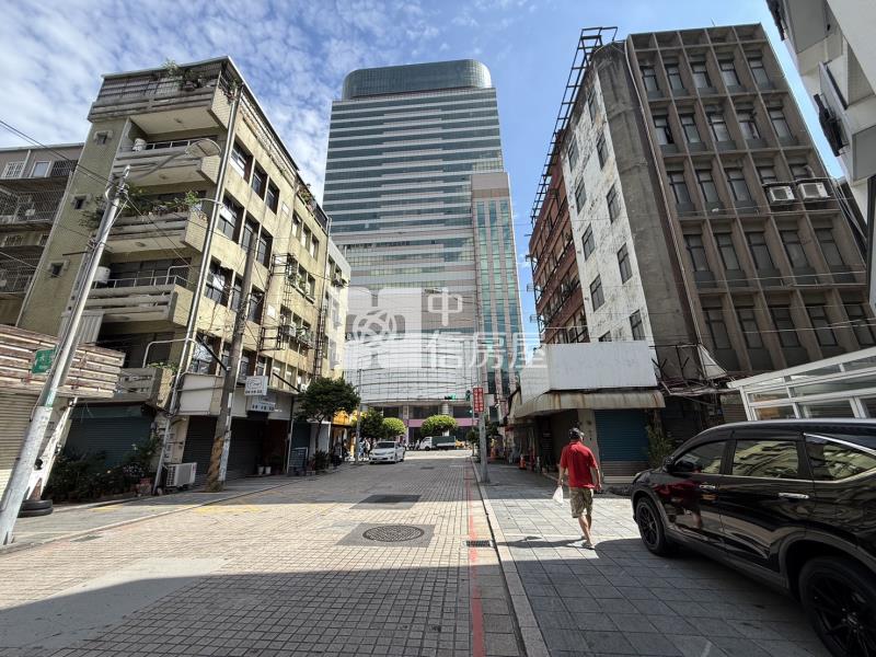 A22火車站電梯透天金店面房屋室內格局與周邊環境