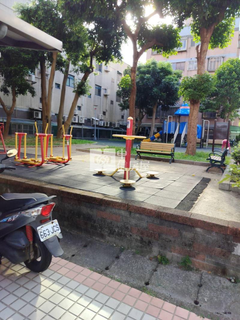 中華汽車套房房屋室內格局與周邊環境