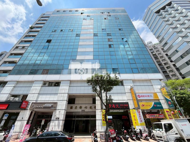 進化路國產都心統領高樓層低總價商辦房屋室內格局與周邊環境