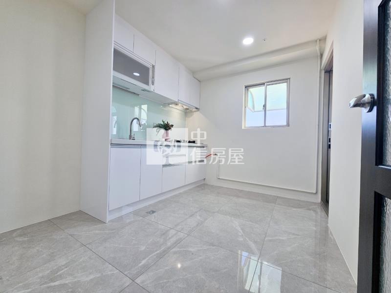 龍之鄉美妝電梯三房B094房屋室內格局與周邊環境