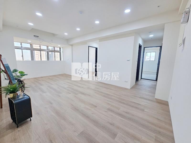 龍之鄉美妝電梯三房B094房屋室內格局與周邊環境