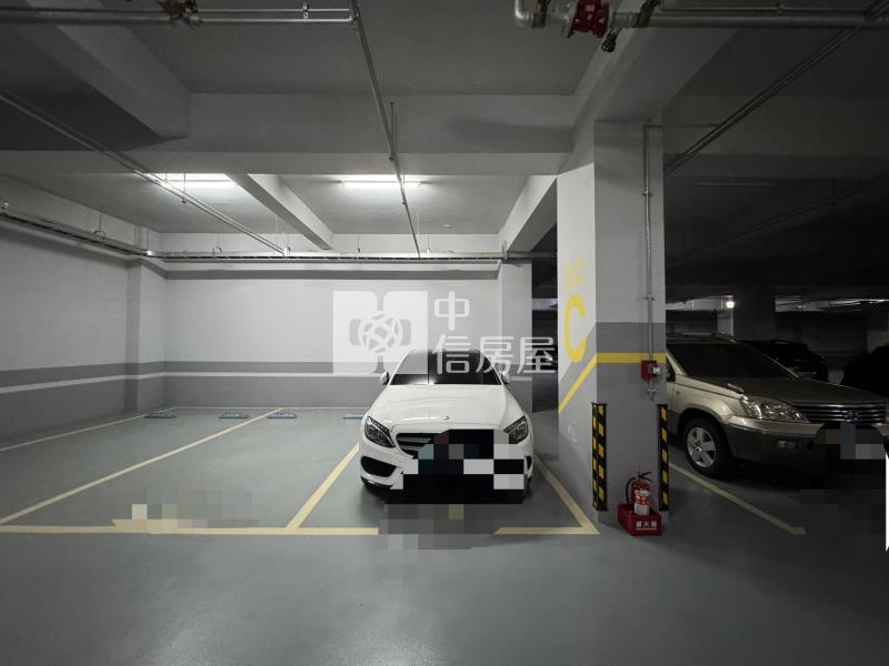 總太2020打通戶5房大露臺雙平車房屋室內格局與周邊環境