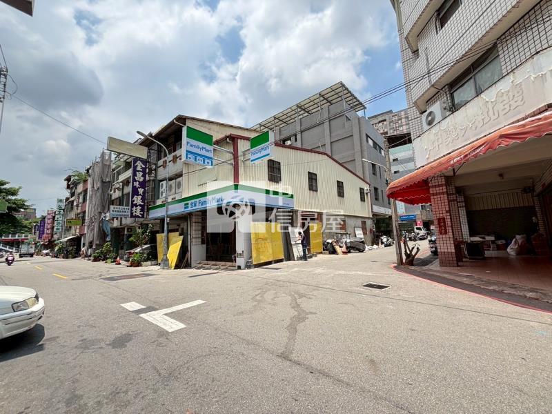 東區角間透店房屋室內格局與周邊環境