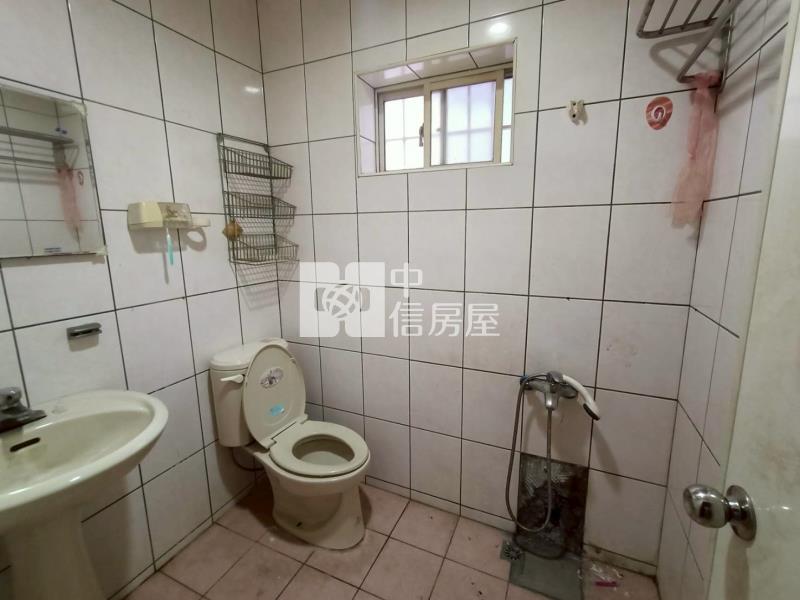 龍岡國小透天房屋室內格局與周邊環境