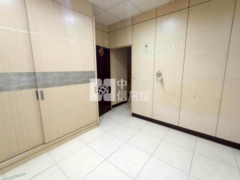 龍岡國小透天房屋室內格局與周邊環境