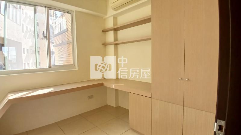 66快速道旁美別墅房屋室內格局與周邊環境