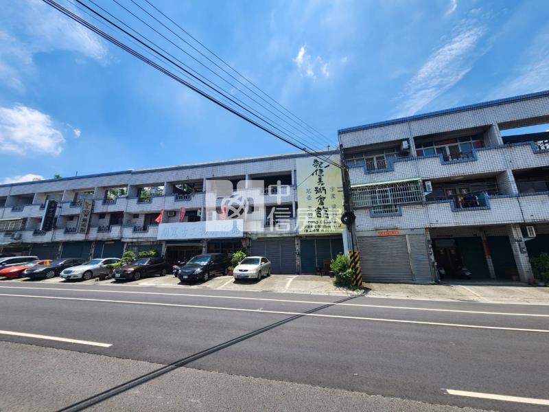 芬園雙棟大面寬金店面房屋室內格局與周邊環境