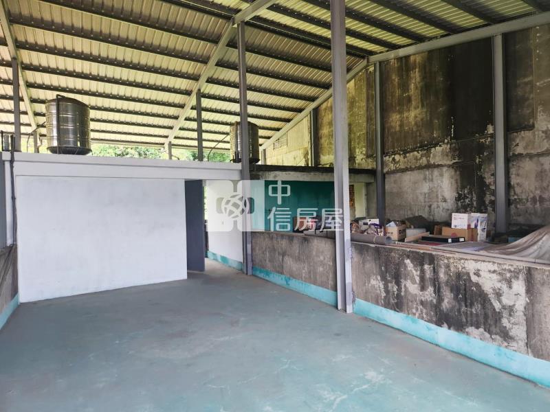 芬園雙棟大面寬金店面房屋室內格局與周邊環境