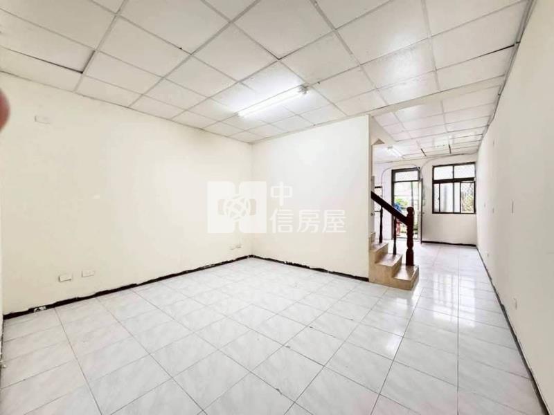 龍潭第二交流道大地坪活巷前院別墅房屋室內格局與周邊環境