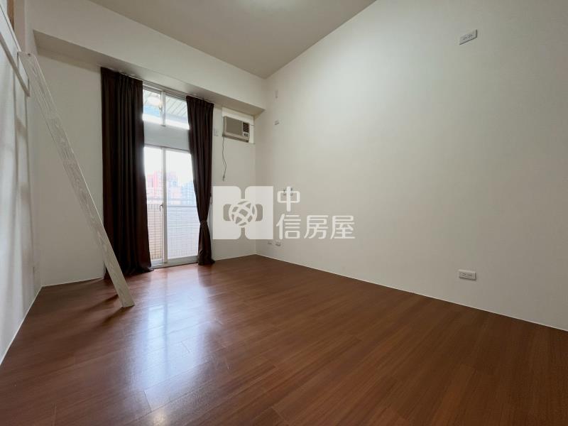 一點利市場旁低總價電梯2+1房房屋室內格局與周邊環境