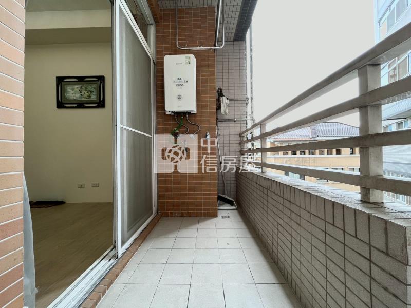 一點利市場旁低總價電梯2+1房房屋室內格局與周邊環境