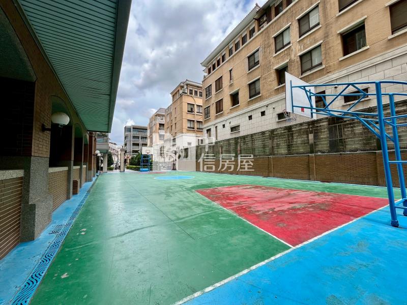 一點利市場旁低總價電梯2+1房房屋室內格局與周邊環境