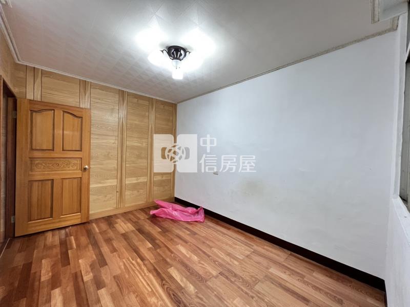 龍潭中興路商圈收租大透天房屋室內格局與周邊環境