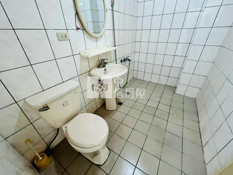 慈明高中旁傳統格局臨路透天房屋室內格局與周邊環境