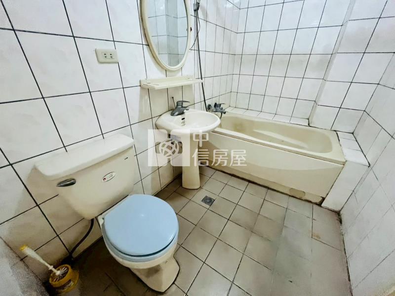 慈明高中旁傳統格局臨路透天房屋室內格局與周邊環境