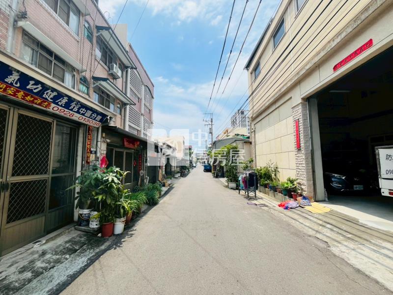 慈明高中旁傳統格局臨路透天房屋室內格局與周邊環境