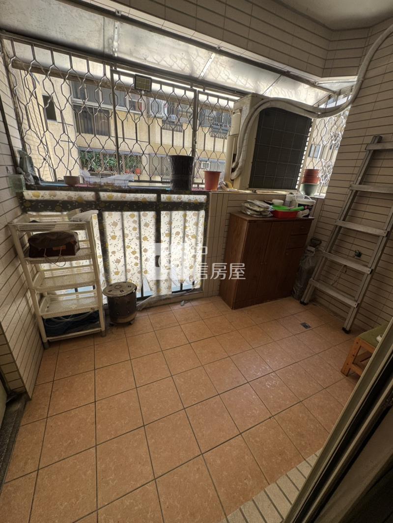 曉明女中採光二樓3房房屋室內格局與周邊環境