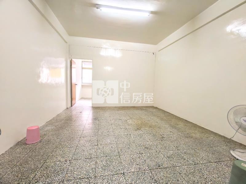 太平10米路@店住合一@透店房屋室內格局與周邊環境