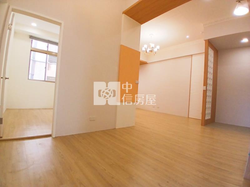 【奔馳】寶祥縣寶精美3房車房屋室內格局與周邊環境
