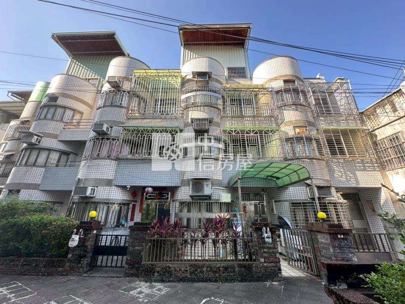 大里成功國中可隔孝親房車庫別墅房屋室內格局與周邊環境