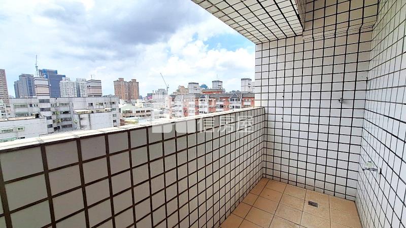 松竹興安景觀三房車位視野戶房屋室內格局與周邊環境