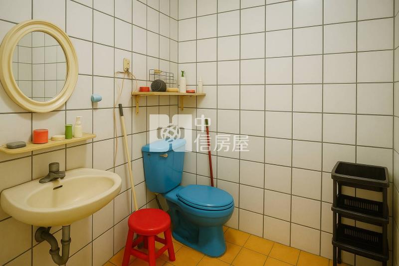 青埔高鐵旁大面寬邊間大地坪透天房屋室內格局與周邊環境