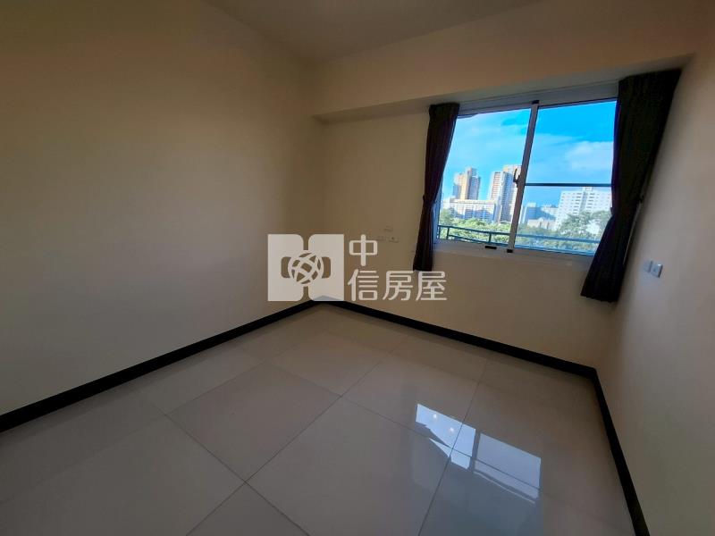 文山特區景觀樓中樓+B1平車房屋室內格局與周邊環境