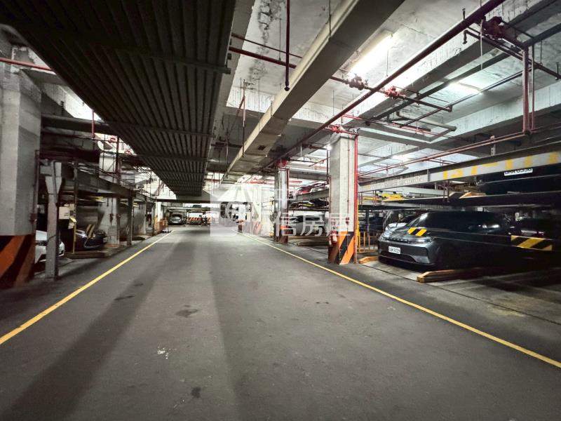 美麗殿三房休旅車位視野戶房屋室內格局與周邊環境