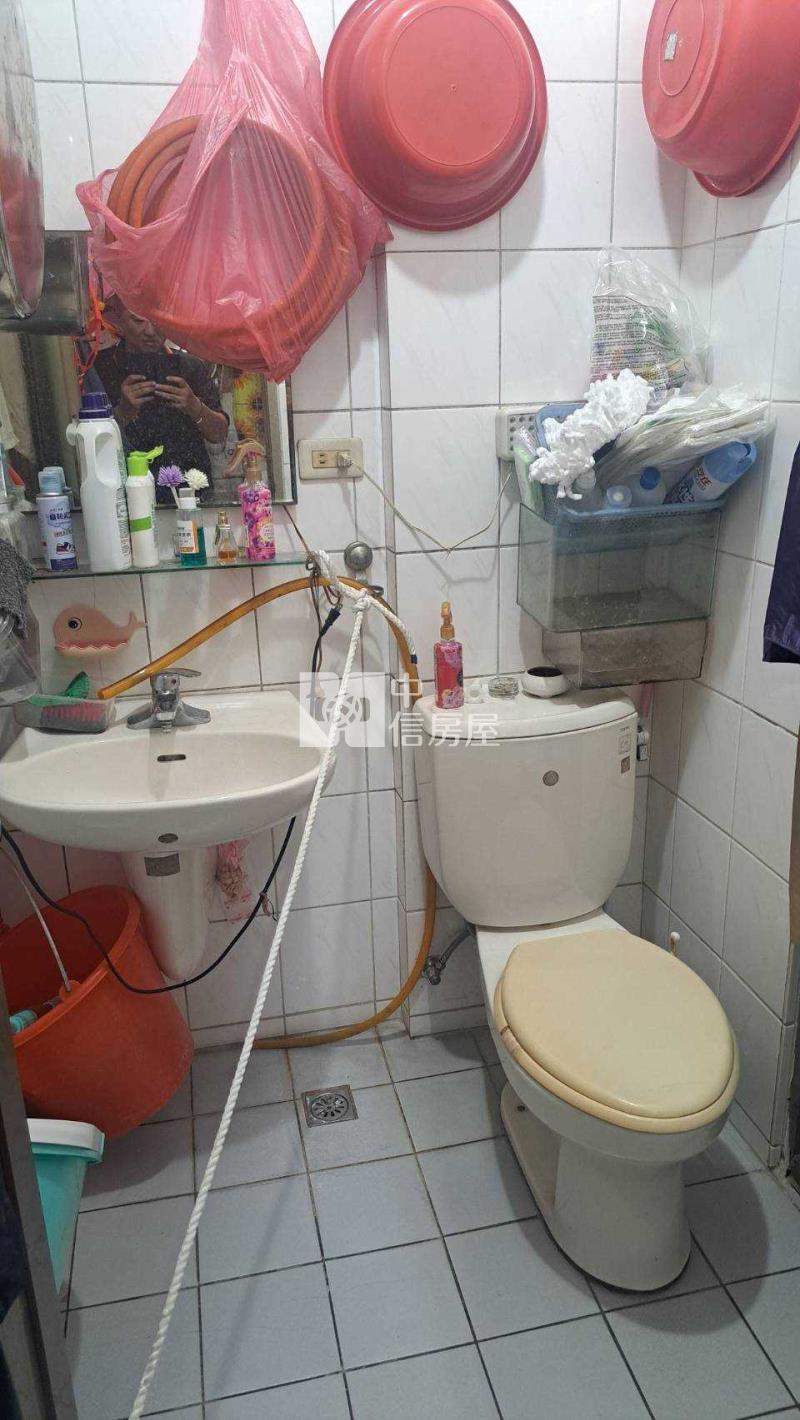 健保局美別墅房屋室內格局與周邊環境