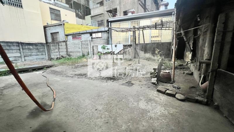 北斗正市區平房房屋室內格局與周邊環境