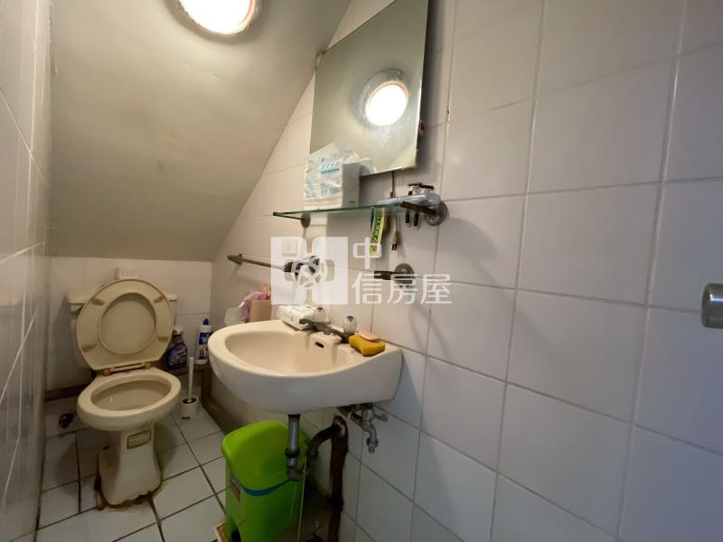 【皇凱富寓】文華高中捷運|臨路樓店房屋室內格局與周邊環境