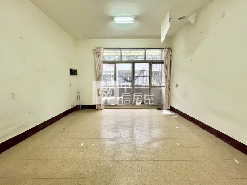 潭子復興商圈低總價透天房屋室內格局與周邊環境