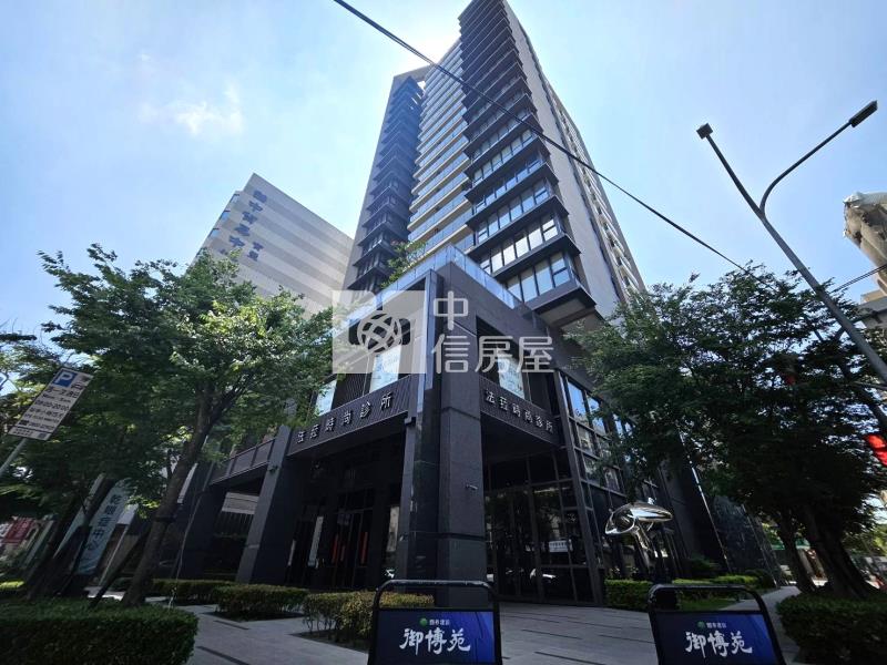 御博苑氣勢挑高店面房屋室內格局與周邊環境
